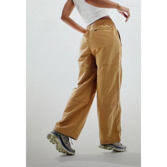 THE NORTH FACE TNF Nylon Easy Pant Drawcord Cuffs & Waist Pockets Almond Butter - Picture 2 of 16